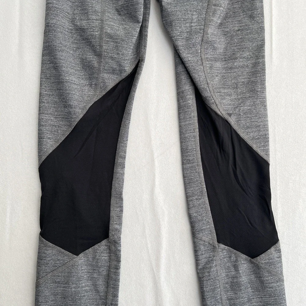 Lululemon Leggings Womens Size 2 Speed‎ Up Tight Crop Gray Activewear Gym Yoga - Picture 8 of 9
